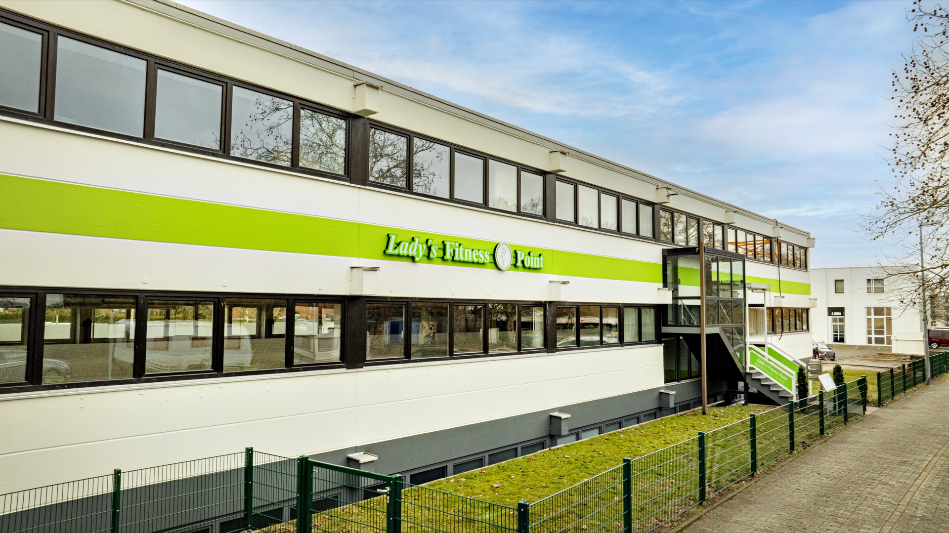 Lady's Fitness Point Studio Tour
